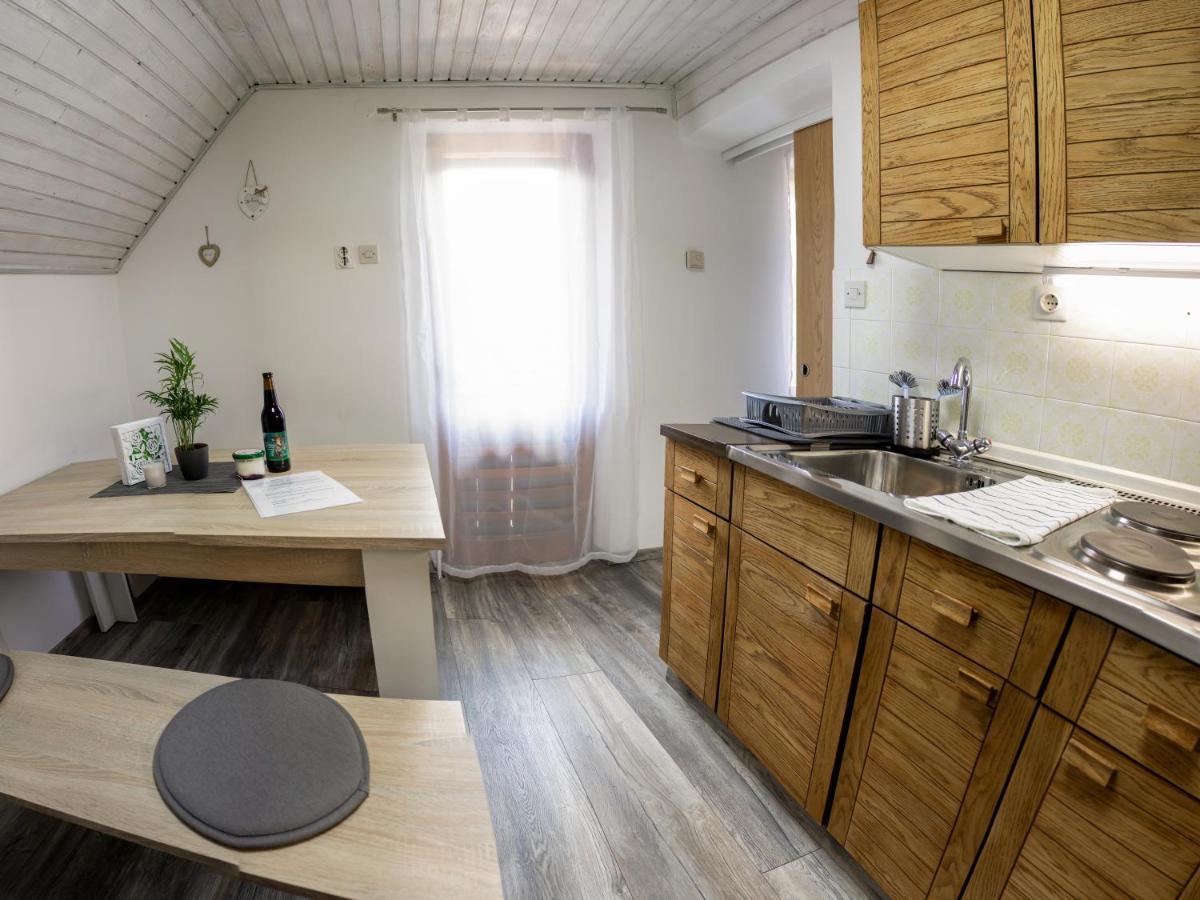 Apartma Petra Ravnik - Wanderer'S Hut Bohinj Exterior photo